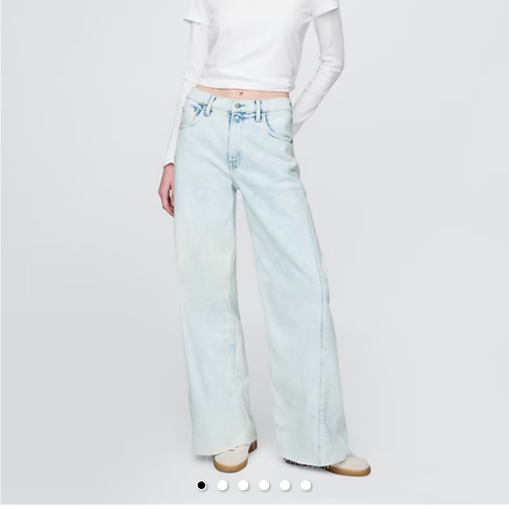 GUC | GAP Women's Light Blue Flare Jeans
